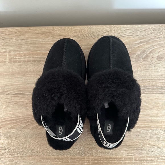 Ugg Funkette Platform Slippers, Black Size 8, Used GREAT condition! - Picture 5 of 6